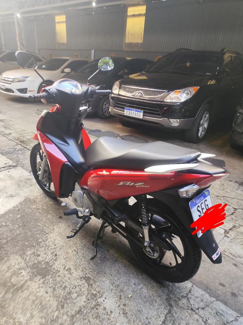 Vendo Biz Ou troco, Carro mesmo valor 