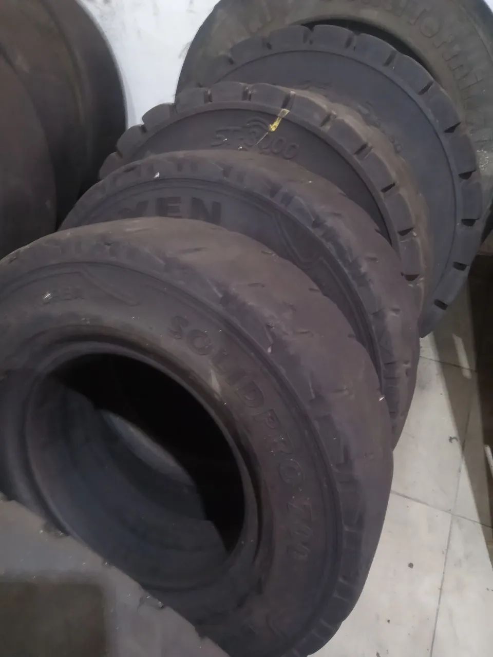 Pneus para empilhadeira e fora de estrada  - Foto 6