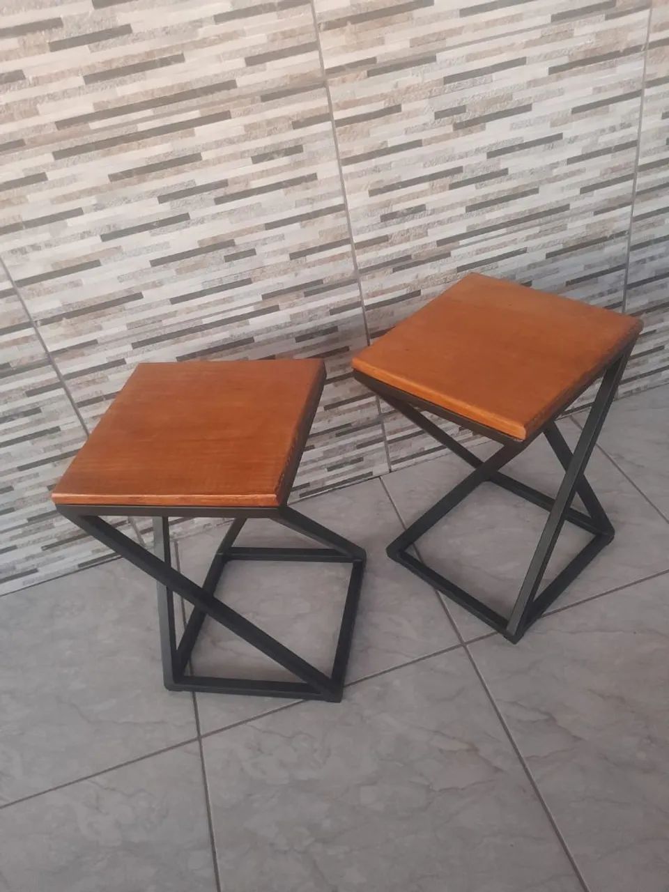 Par de Banquetas 