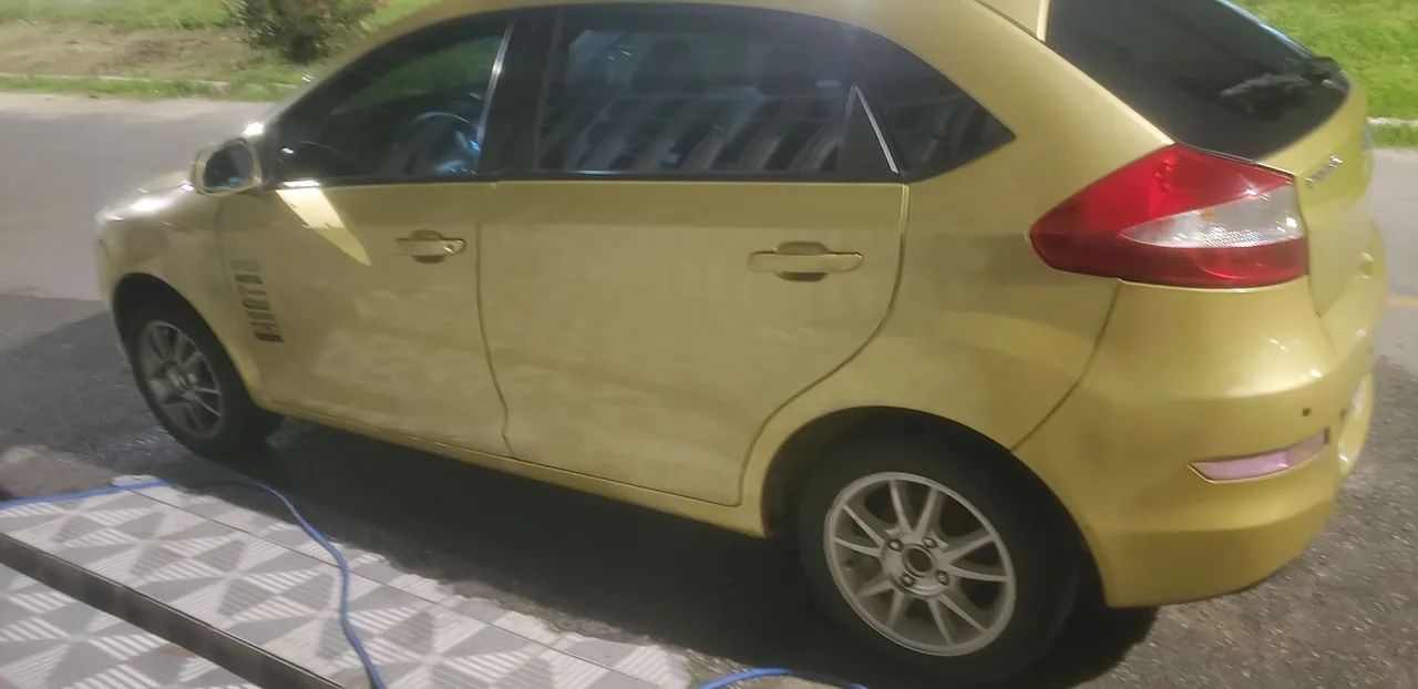 Chery Celer Hatch 1.5 16V Flex 5P 2013 - Foto 2