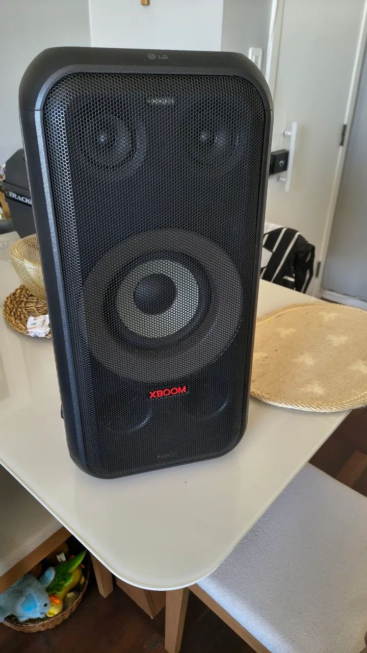 Caixa de Som LG XBOOM XL5S 200W Bluetooth com Bateria e LED