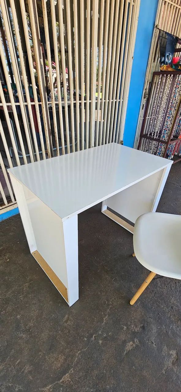 mesa escrivania com cadeira semi nova ENTREGA GRÁTIS 