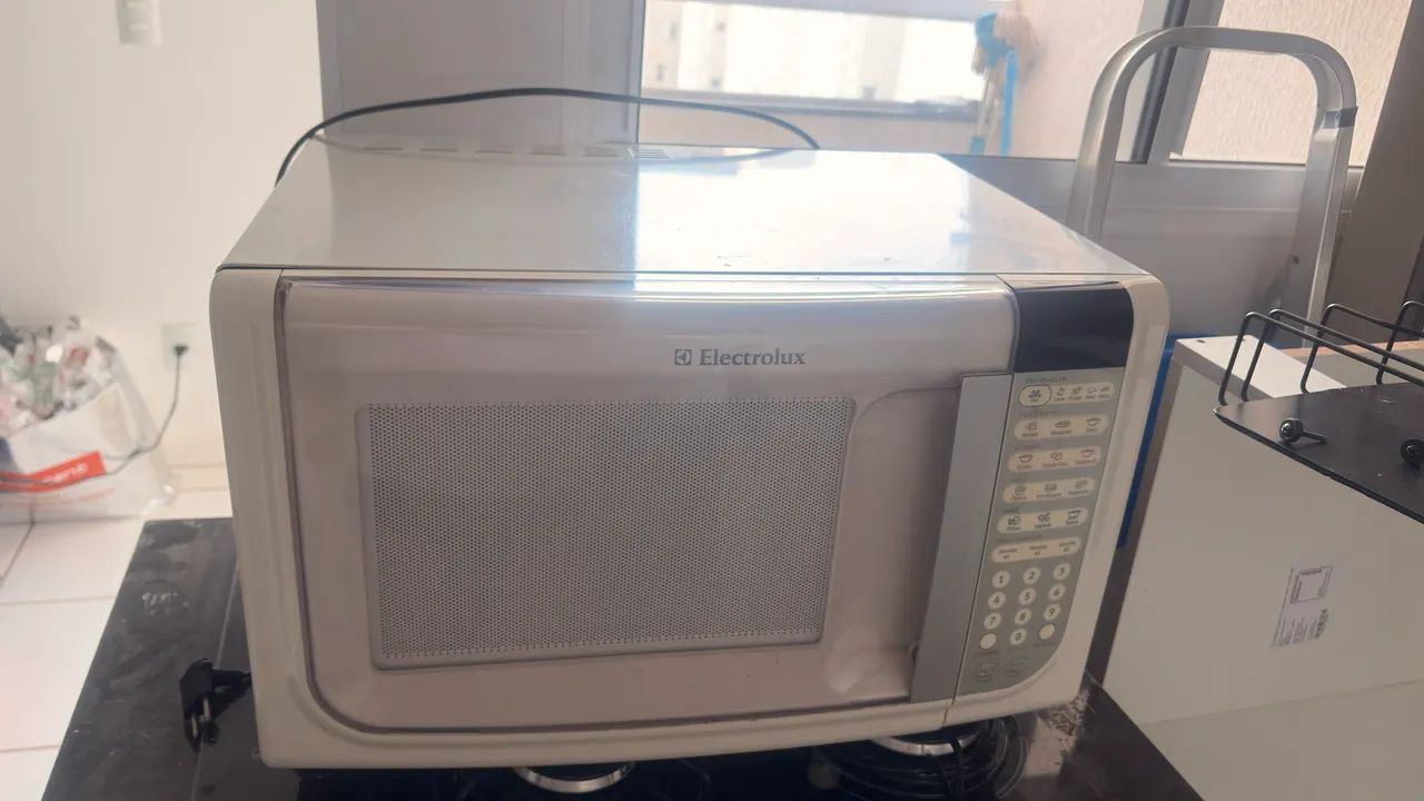 Microondas Electrolux 31L - Foto 3