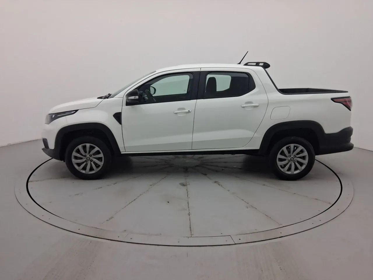 Fiat Strada Freedom 1.3 Flex 8V CD, foto 2 de 18