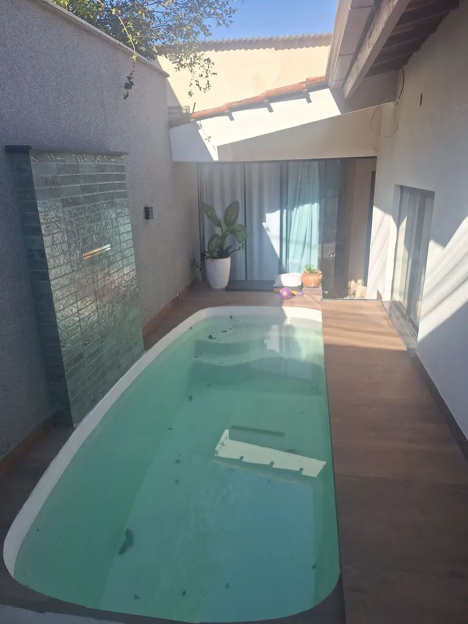 CASA RECÉM REFORMADA NO ELDORADO EM CONTAGEM *