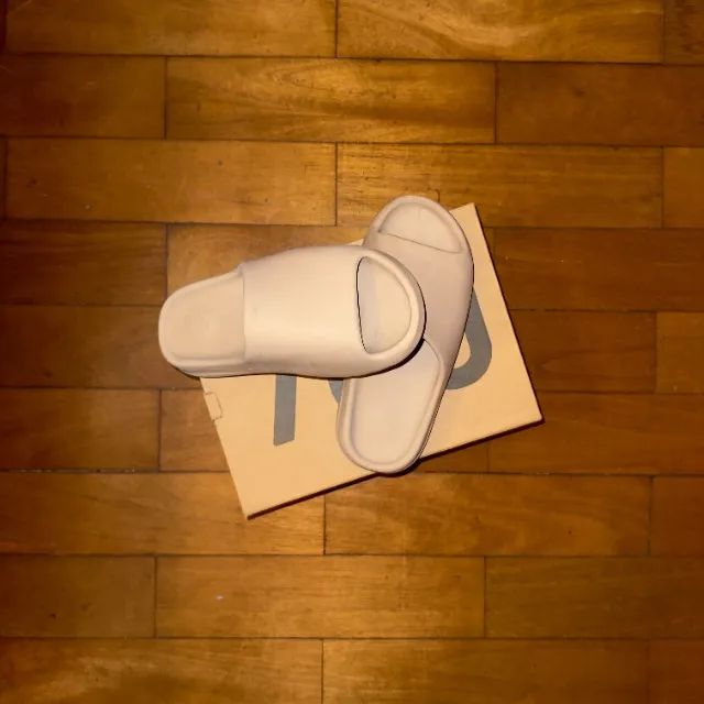 Chinelo Adidas Yeezy Slide - Foto 4