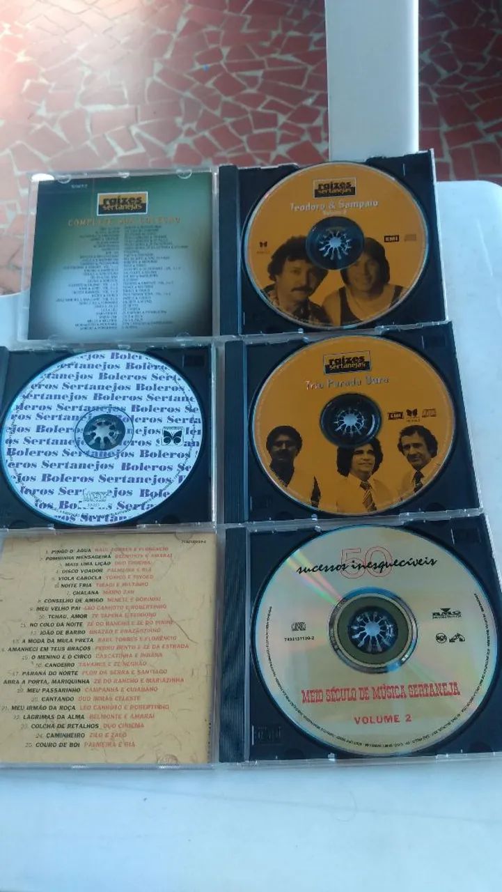 Kit 4 cds originais sertanejos em ótimo estado.  - Foto 4