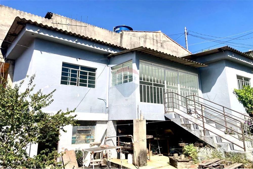 Duas belas casas com quintal, varanda e vista permanente............. - Foto 3