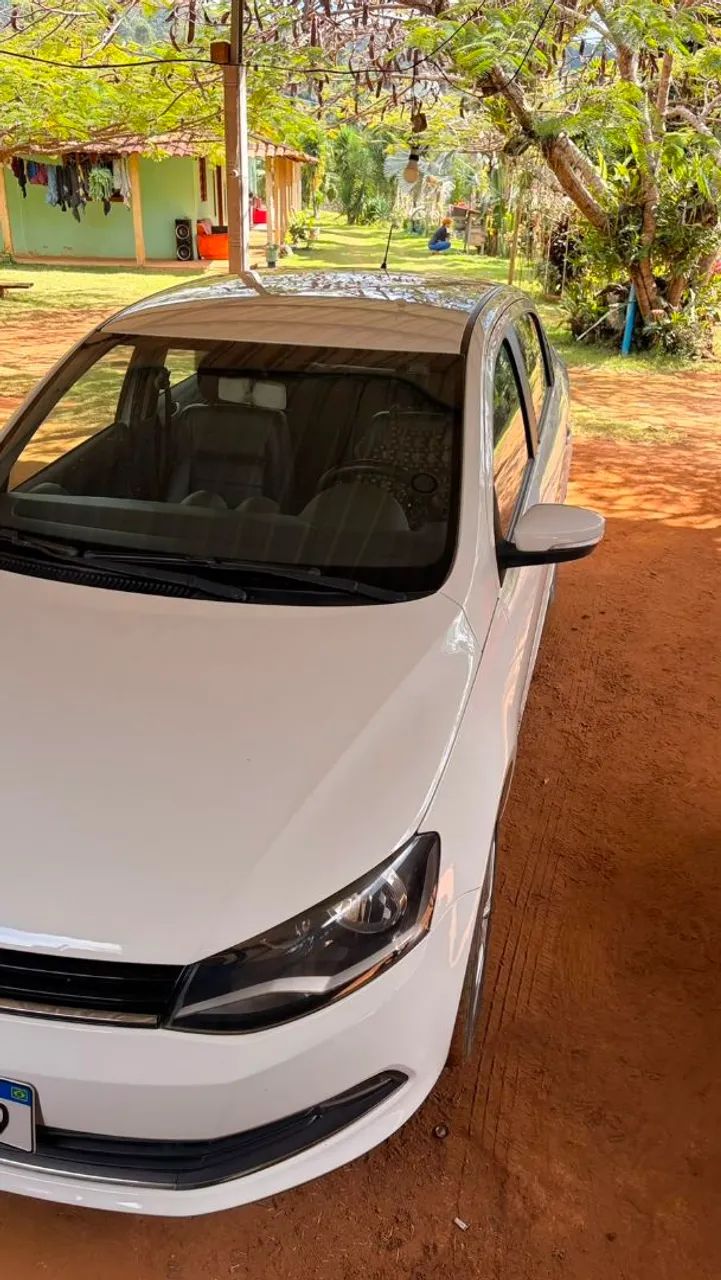 Volkswagen Voyage VOYAGE I MOTION COMF/Hghli.1.6 T.Flex 8V 2014