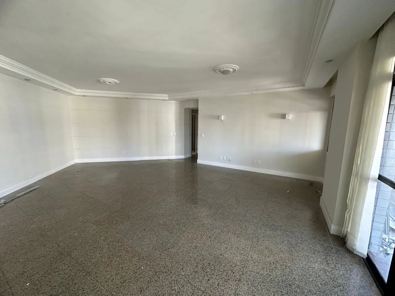 Apto no Meireles com 3 suítes + gabinete  - Foto 2