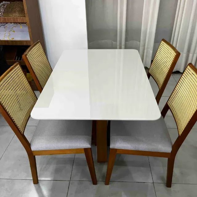 Mesa De Jantar Roma 4 Cadeiras Maciça