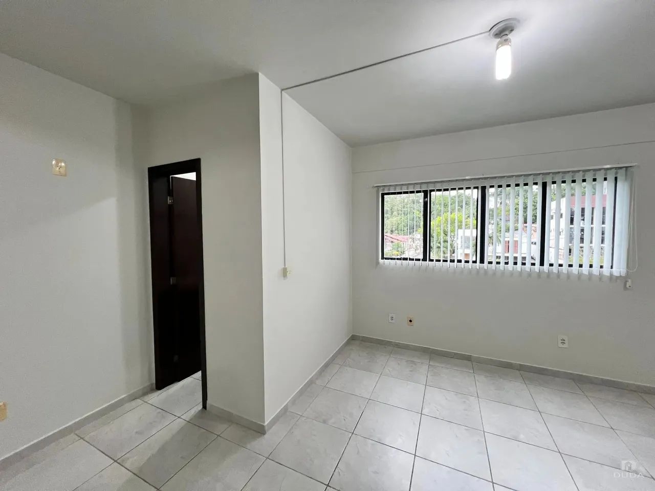 Sala comercial com 47 m² e 01 banheiro - Foto 4