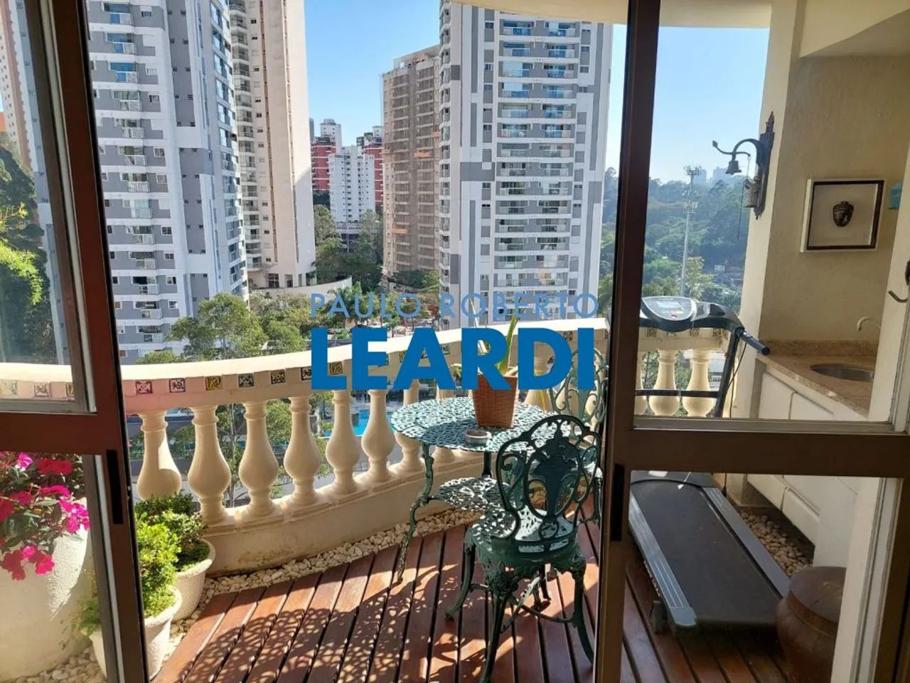 APARTAMENTO - VILA ANDRADE - SP
