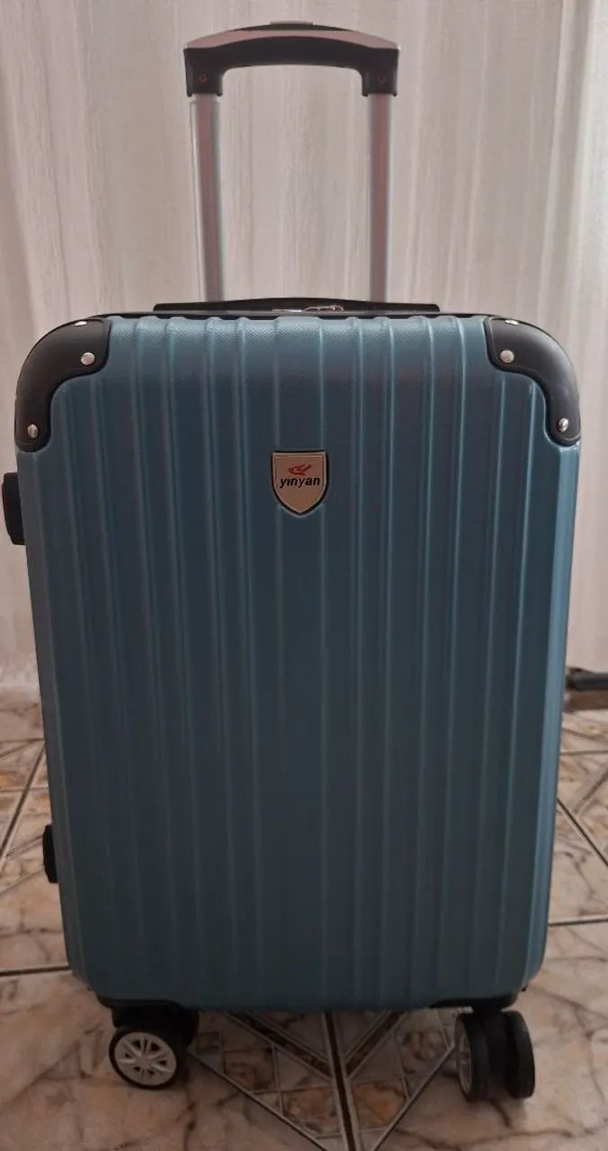 Mala Para viagem Com Cadeado 