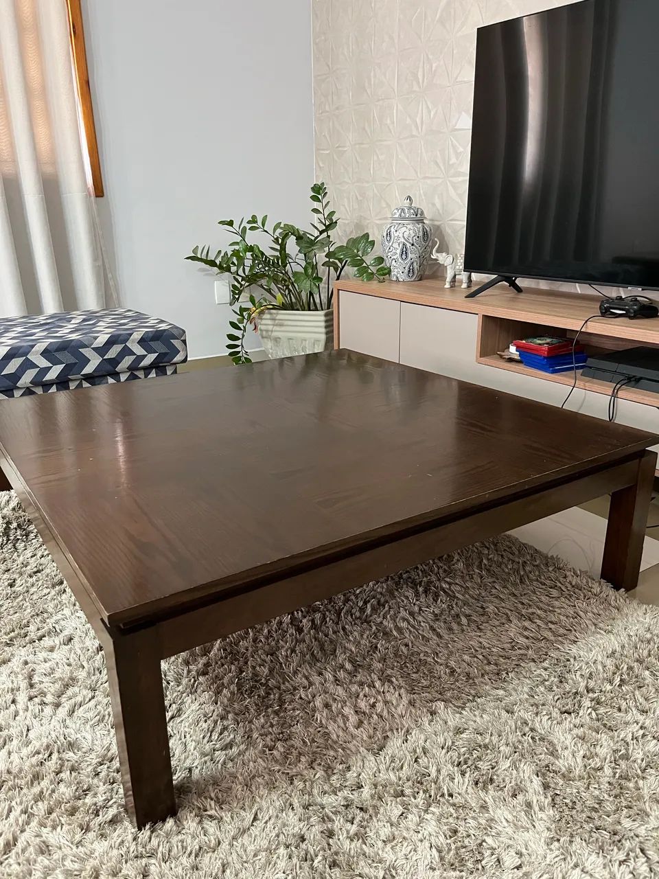 Mesa de centro de madeira maciça  - Foto 2