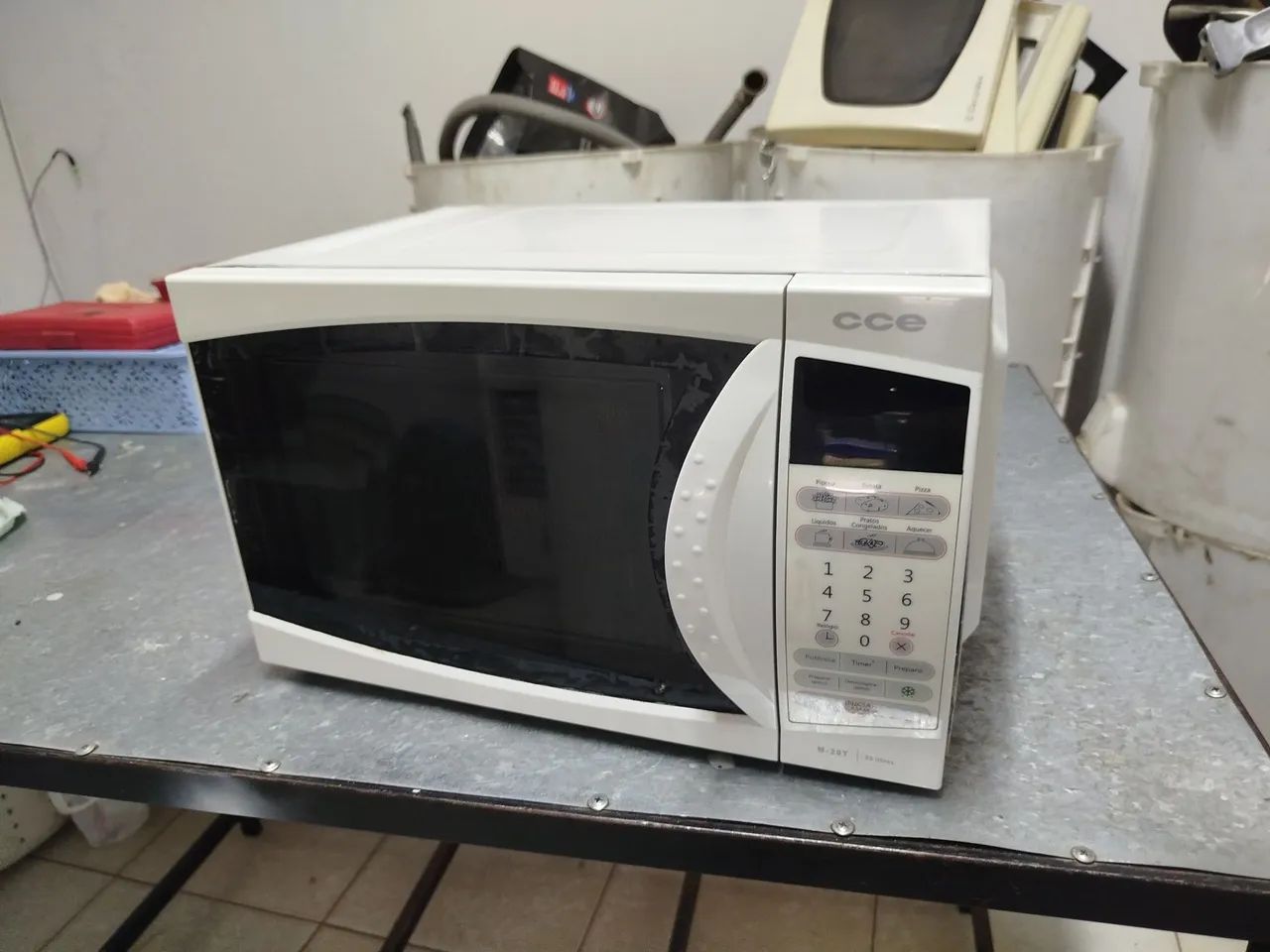 Microondas 18 litros funcionando perfeitamente 