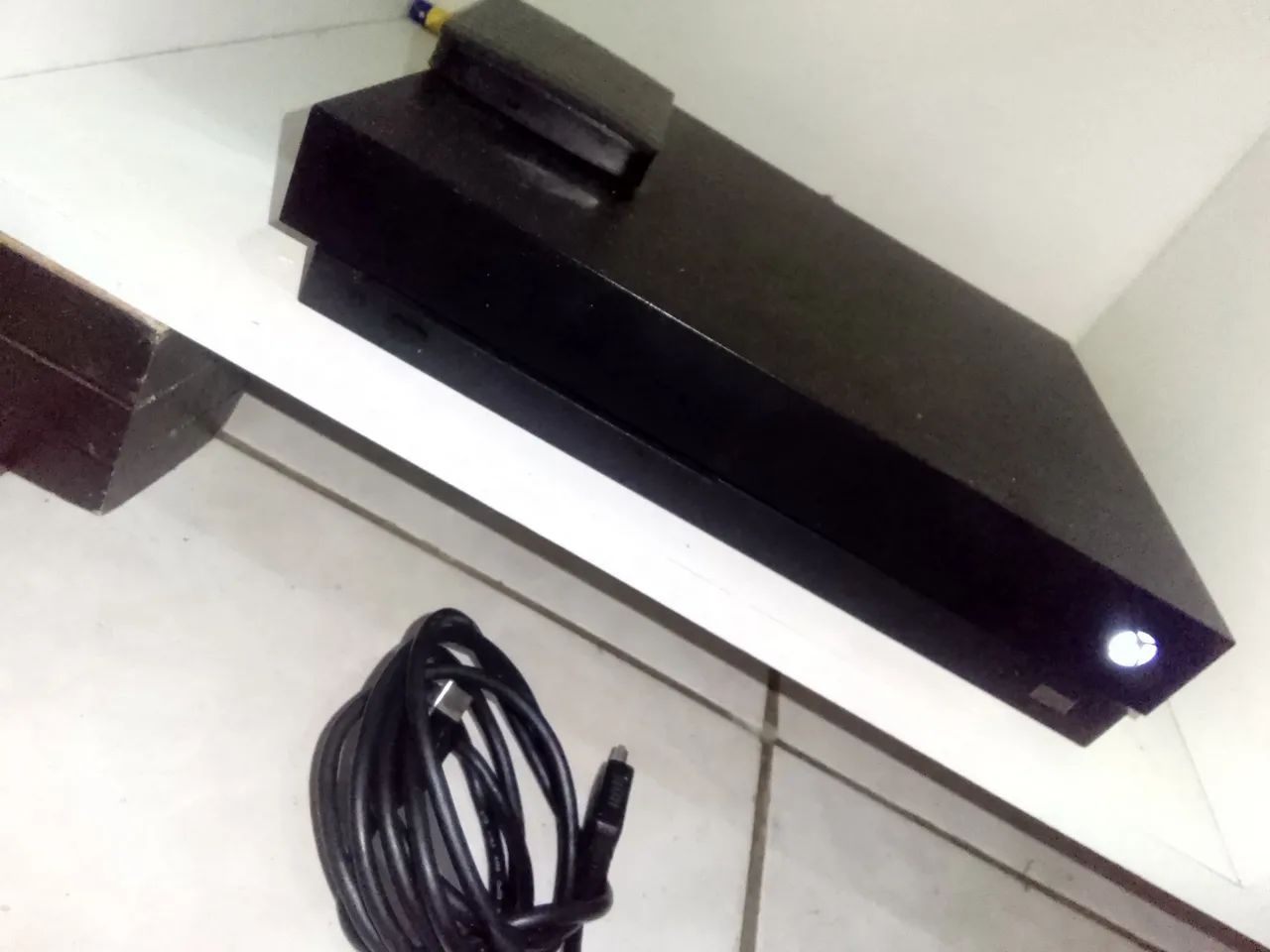 Xbox one X 1300 - Foto 3
