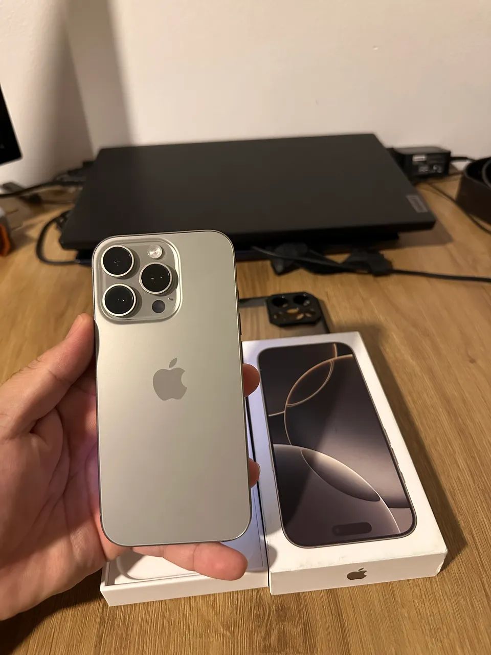 iPhone 16 Pro - 256gb com nota fiscal 