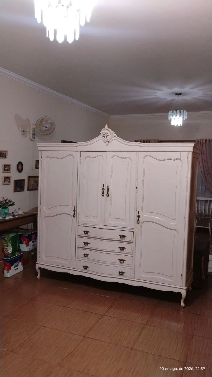 VENDO GUARDA-ROUPA PROVENÇAL LUIZ XV ANTIGO 