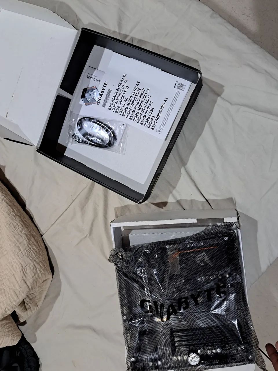 Placa mãe b-550m Aorus Elite nova  - Foto 2