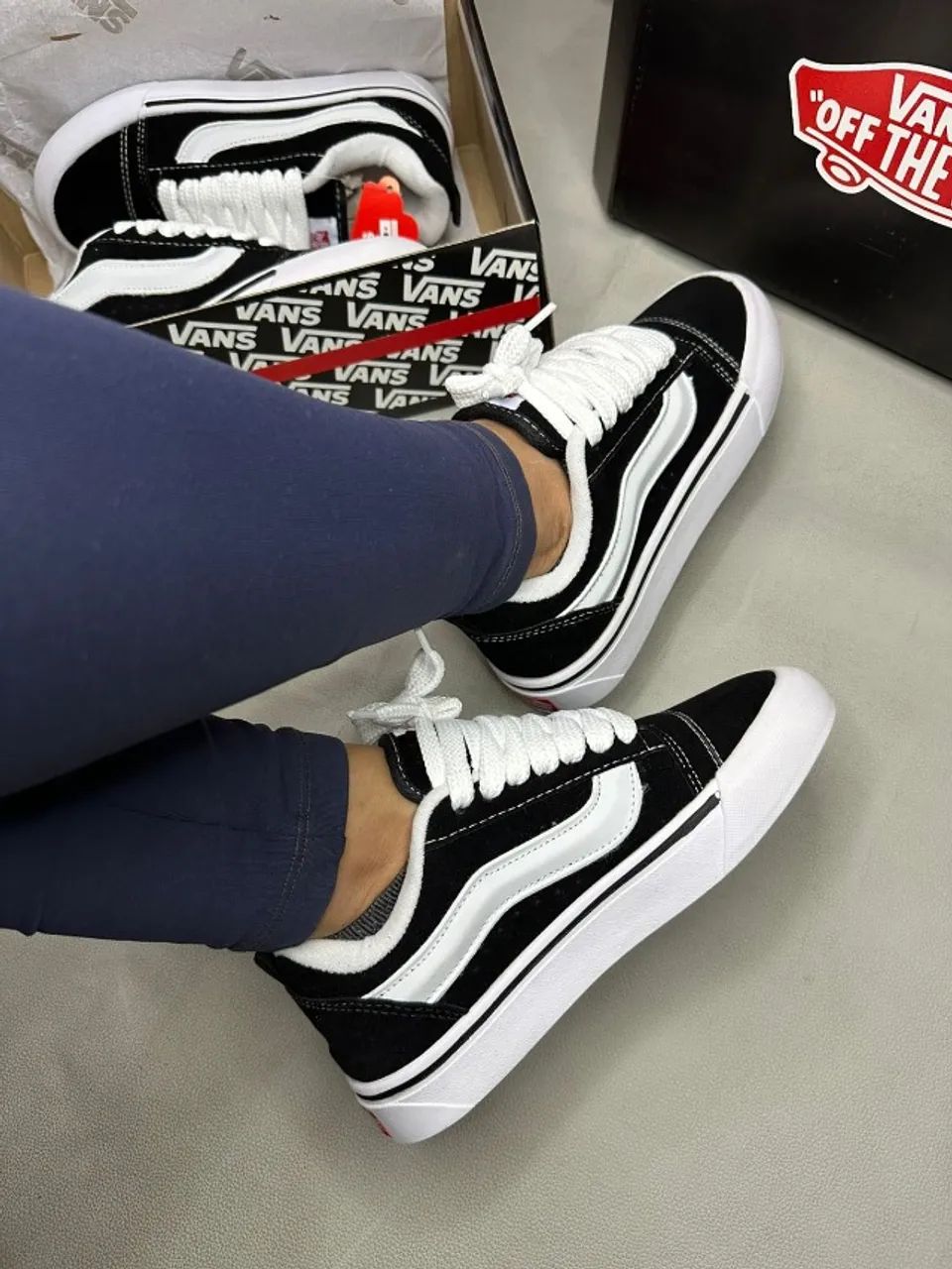 VANS KNU PRETO E BRANCO