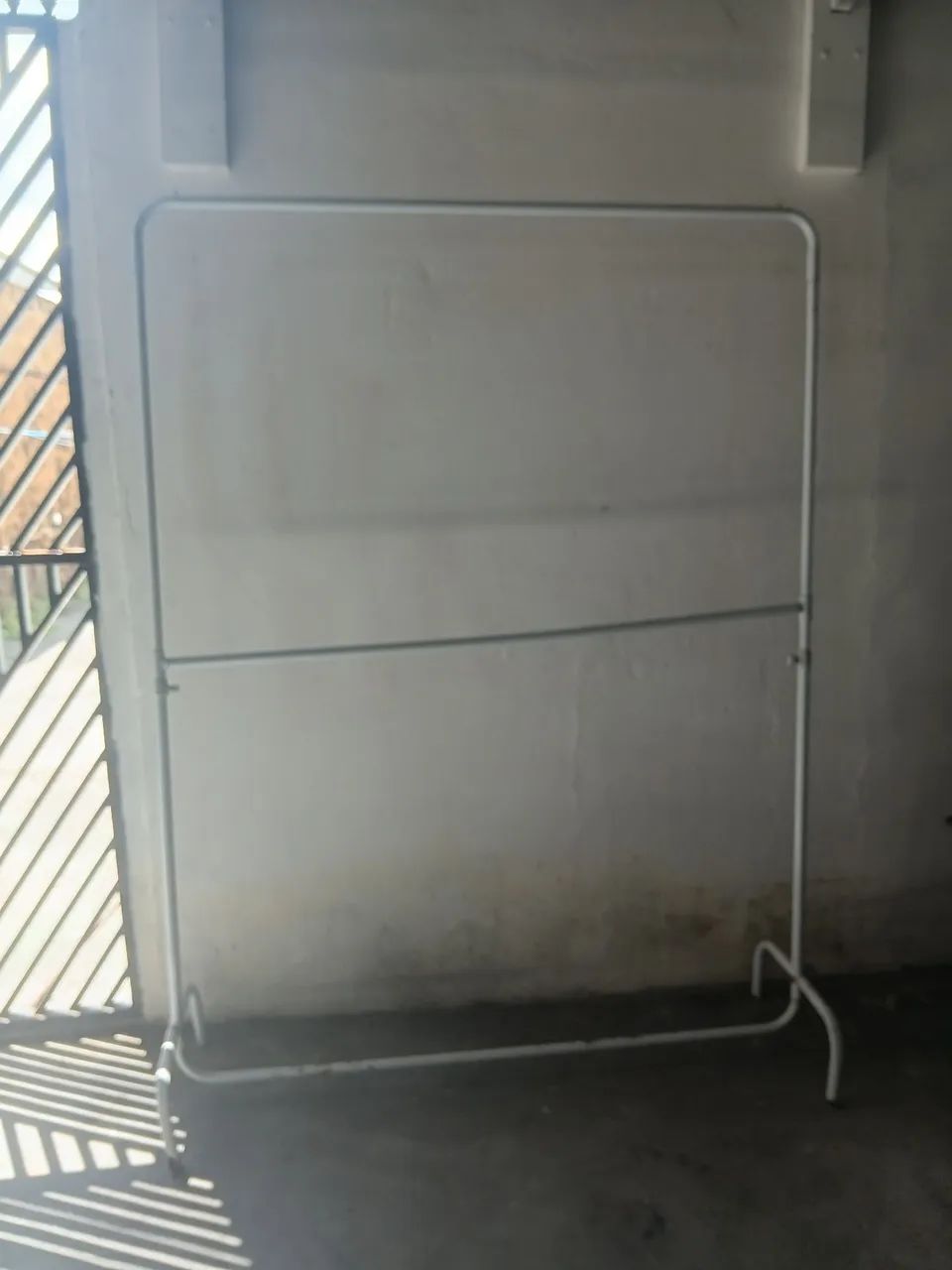 Arara de roupa Grande - Foto 2