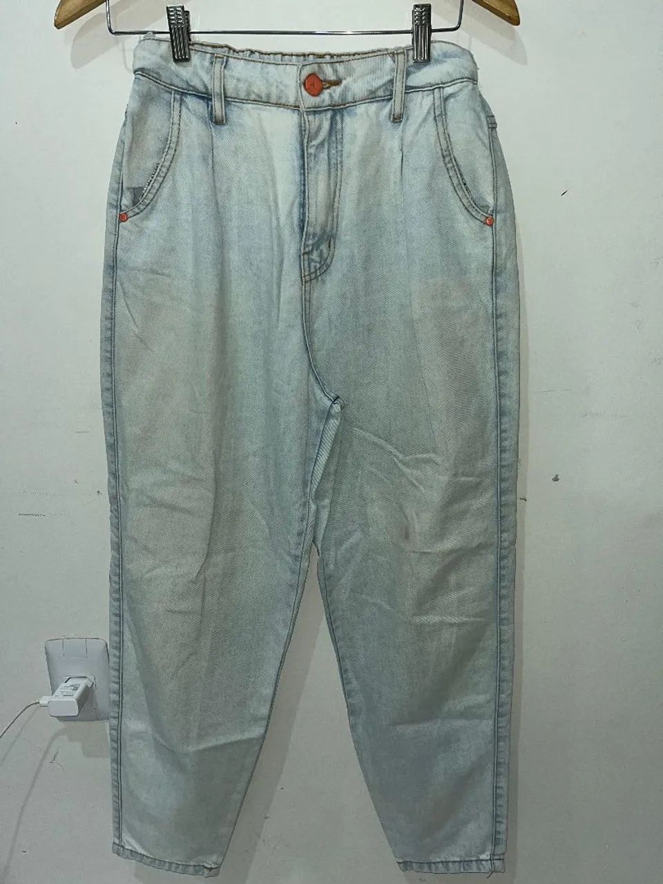 Calça Mom Jeans Slouchy Lavagem Clara (com elástico)