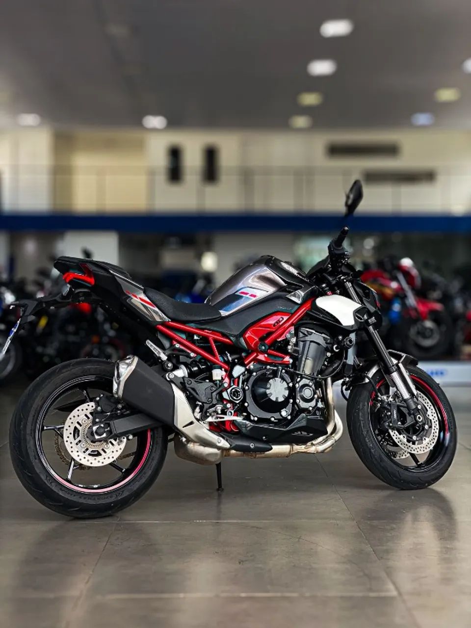 KAWASAKI Z900 - 2025/2026 - Foto 9