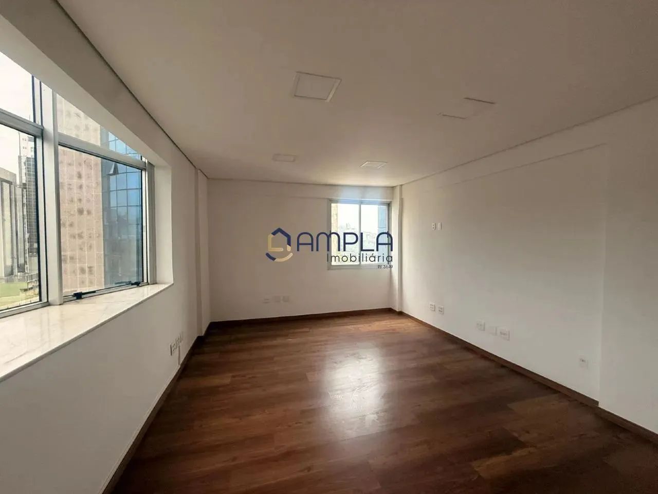 Sala Comercial de 41² no Pilotis, vista previlegiada e acabamento premium. - Foto 2
