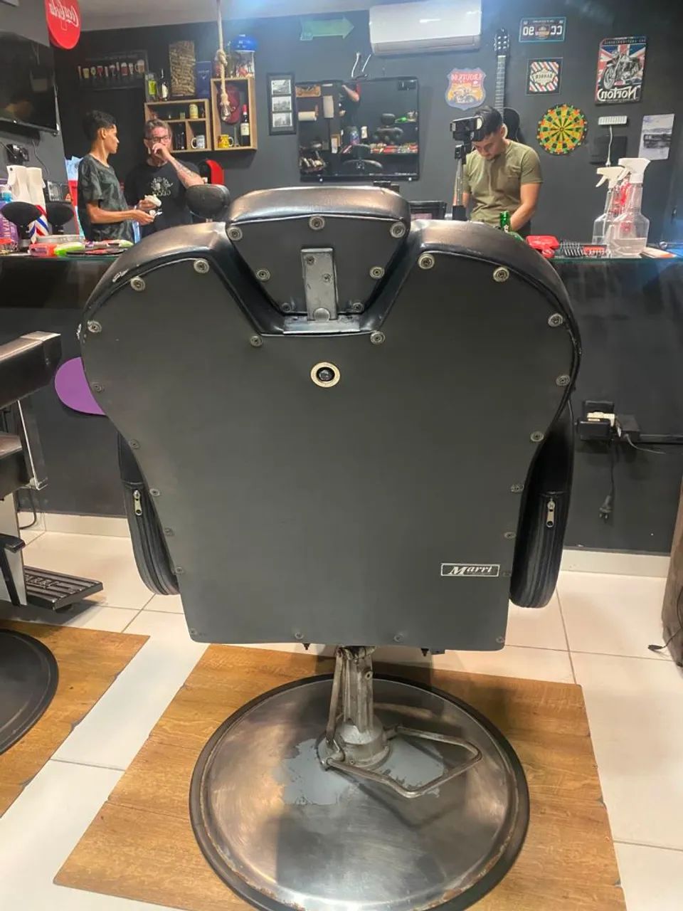 Cadeira de salão e barbearia profissional nova  - Foto 4