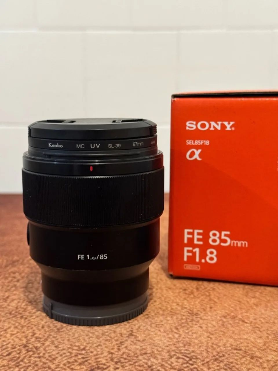 SONY FE 85mm F1.8 +67mmフィルター２枚 Lente Sony FE 85mm f/1.8 SEL85F18 + hood + filtro + caixa