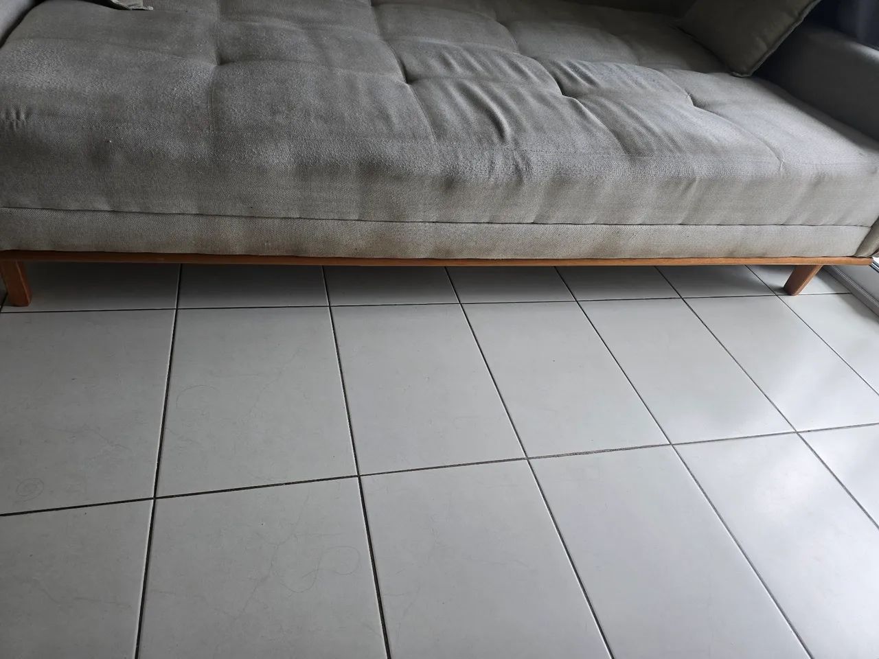 Sofá cama de linho bege - Foto 4