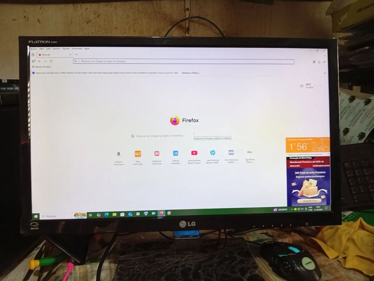 Monitor LG 22 polegadas funcionando perfeitamente em bom estado $300 - Foto 3