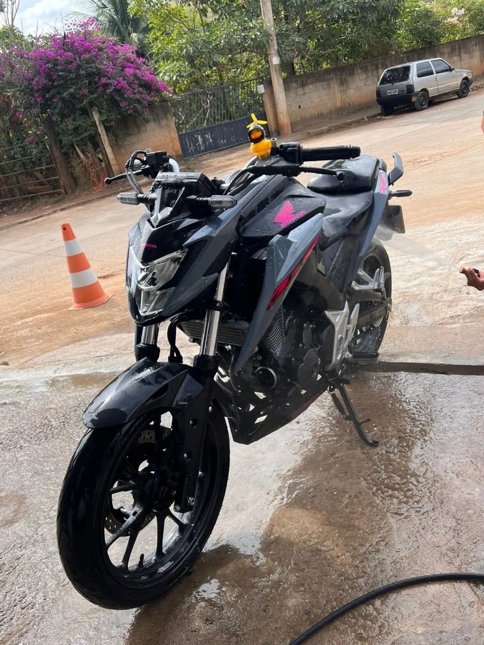 CB300F 2026 - Foto 5