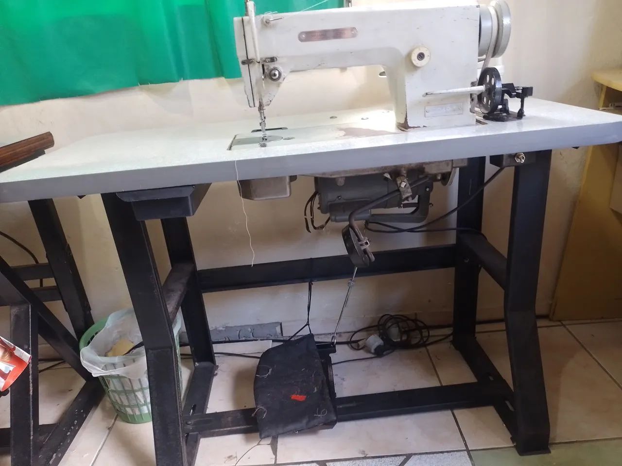 Máquina de costura reta - Foto 2