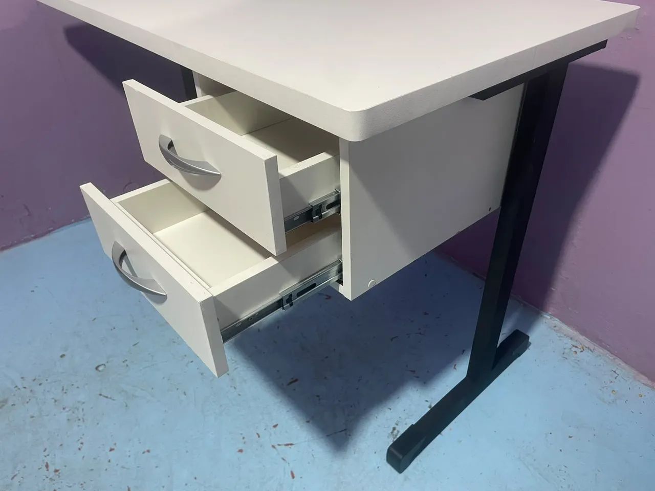 Mesa branca escrivaninha  - Foto 3