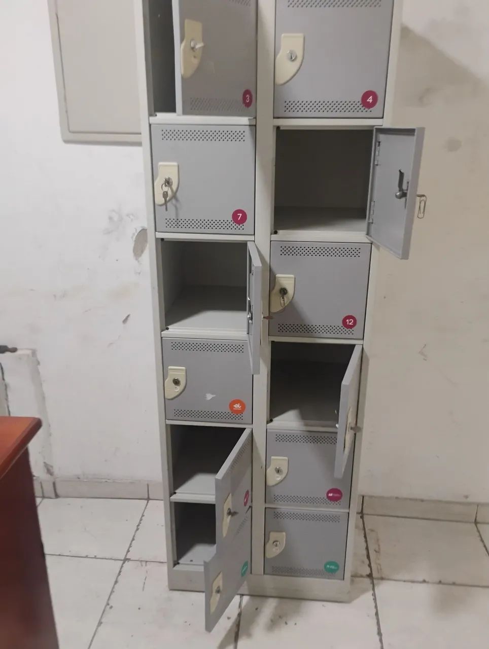 Armarinho de Aço com 12 portas e Chaves  - Foto 3