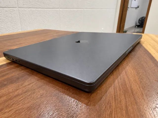 MacBook Pro M4 Max Apple care購入同時加入 MACBOOK PRO M4 MAX 16'', 64B, 2TB, APPLE CARE 2028, TELA NANO