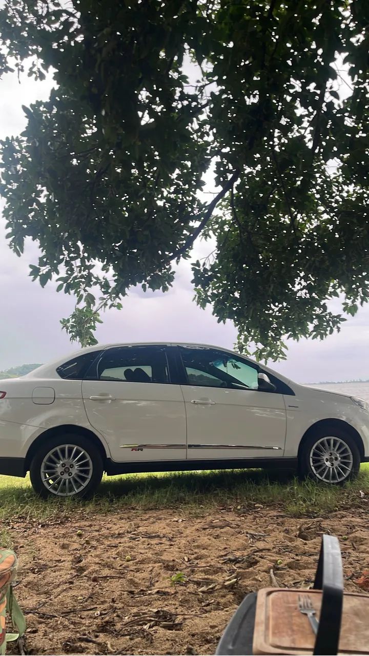 Fiat Grand Siena 2014