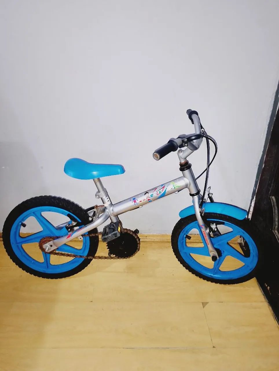 Bicicleta infantil aro 16 - Foto 4