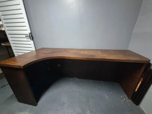 MESA DE MADEIRA  1,90 x 0,75 x 0,50