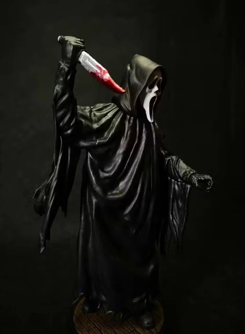 Ghostface Pânico com Base Decorativa
