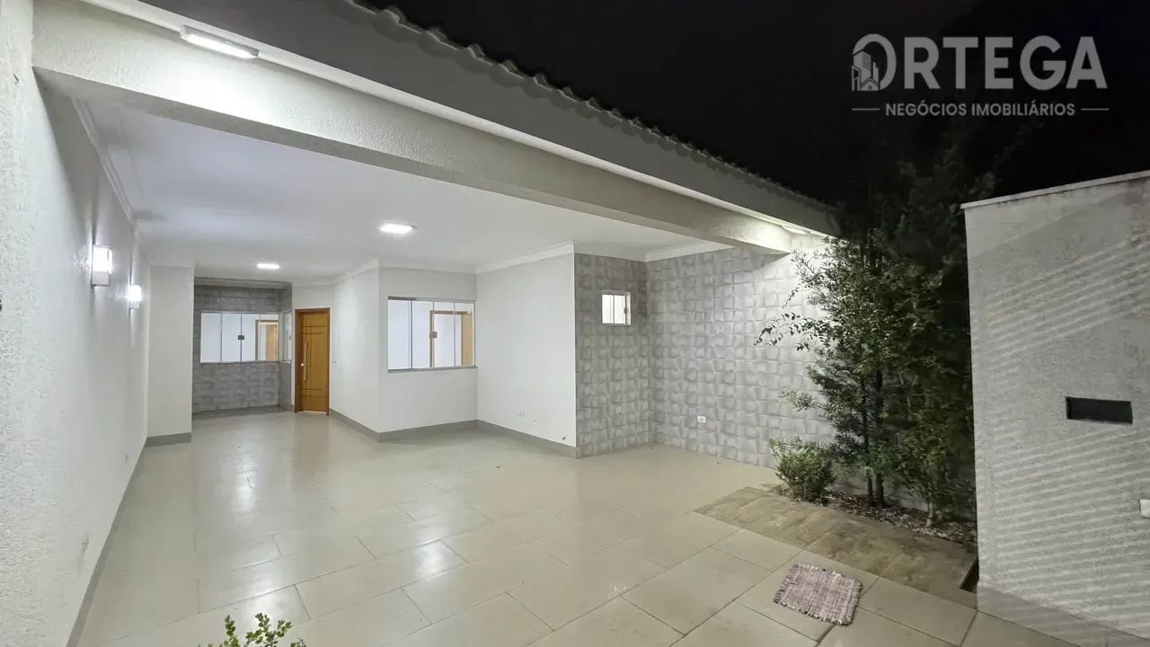 Casa para venda com 03 quartos em Maringá PR.
