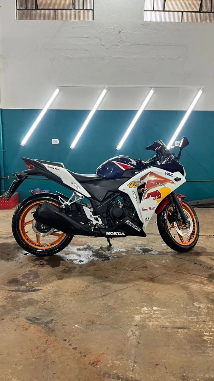 CBR 250r