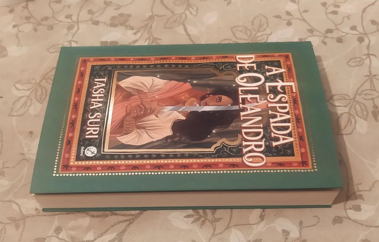 A espada de Oleandro - Tasha Suri. - Foto 3