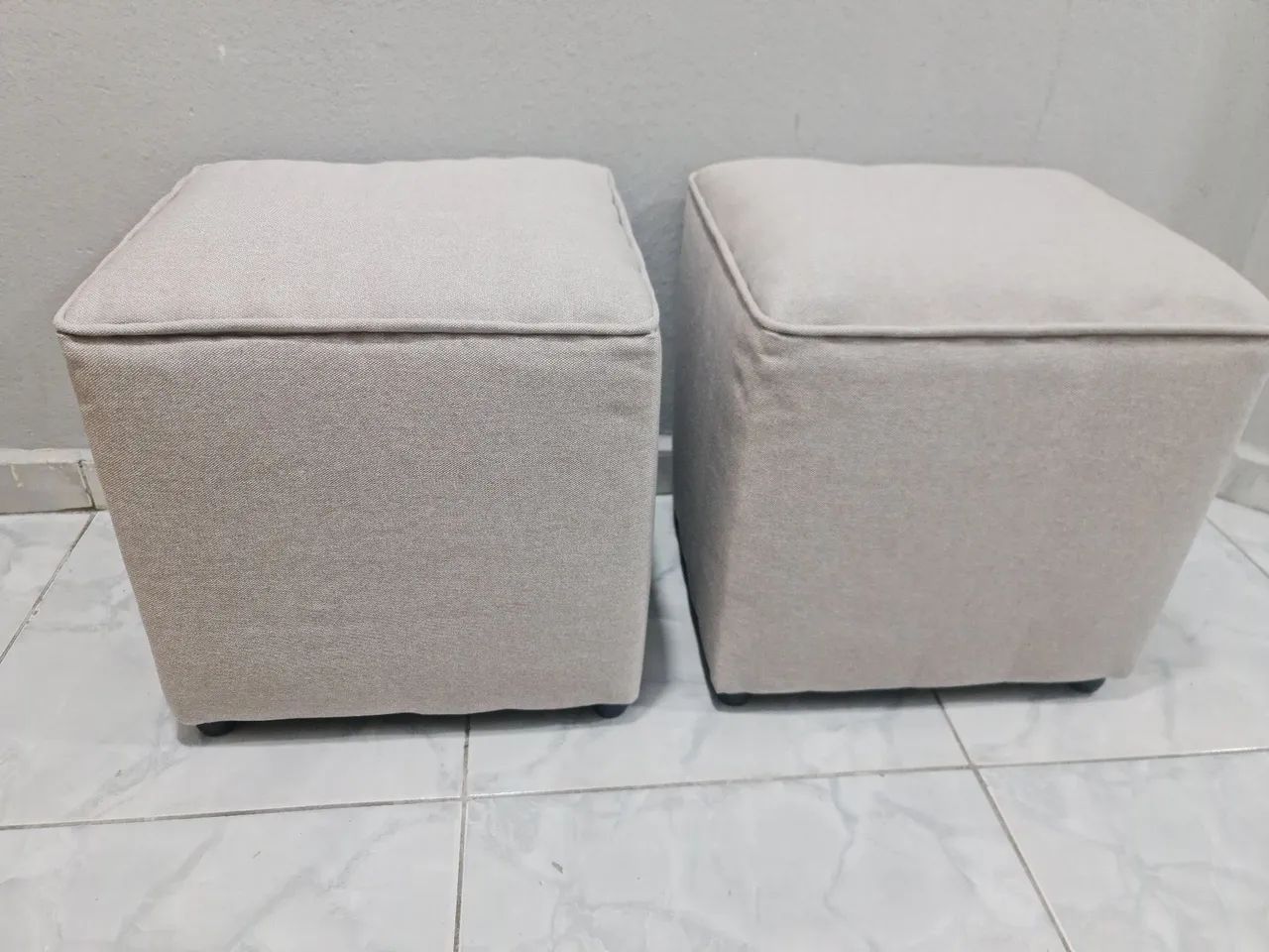 Beautiful Poufs442957946757457921