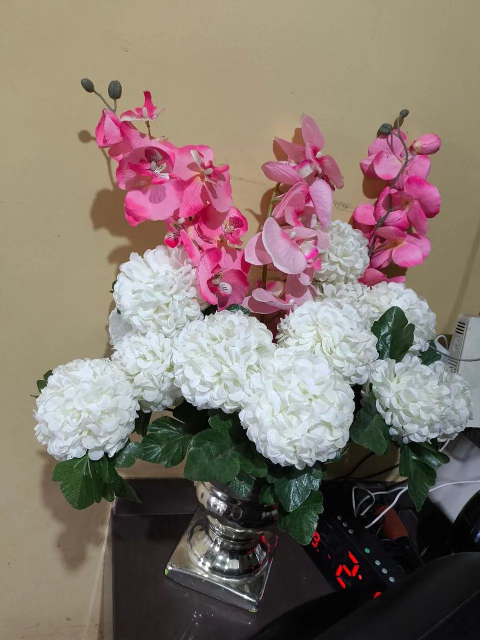 Arranjo floral com vaso  - Foto 2