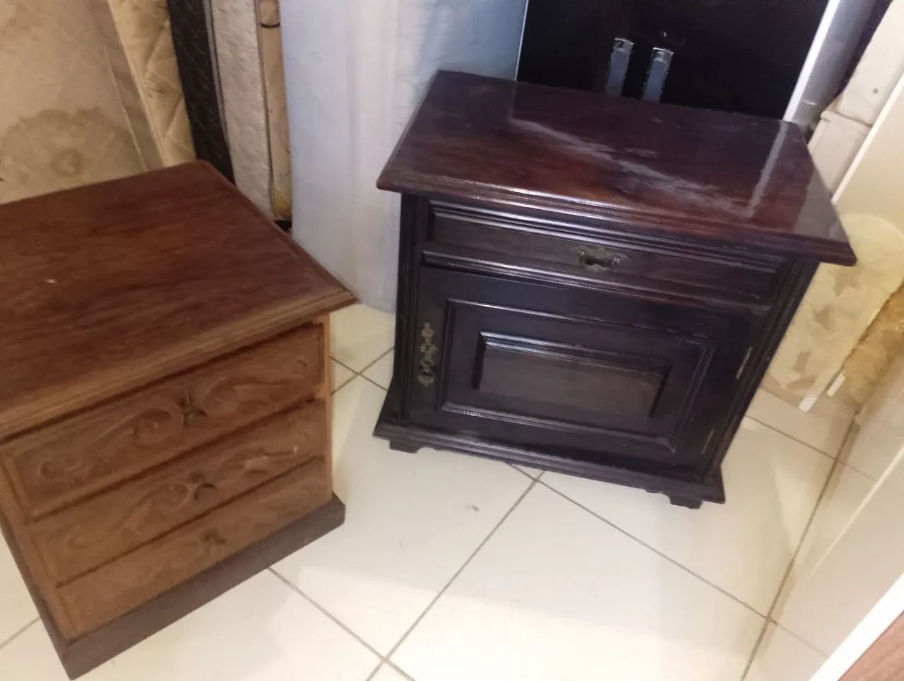 MÓVEIS ANTIGOS, VENDO SEPARADO