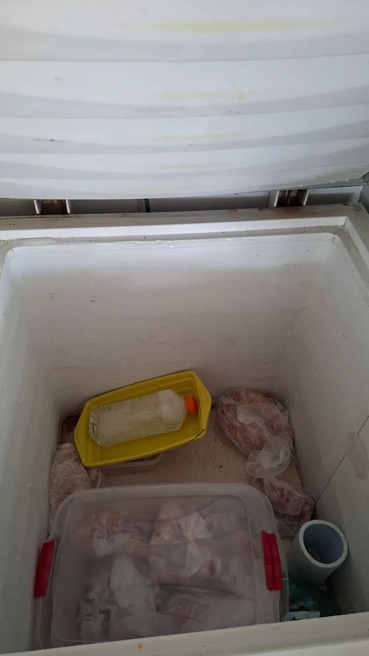 Freezer horizontal Gelando muito  - Foto 2