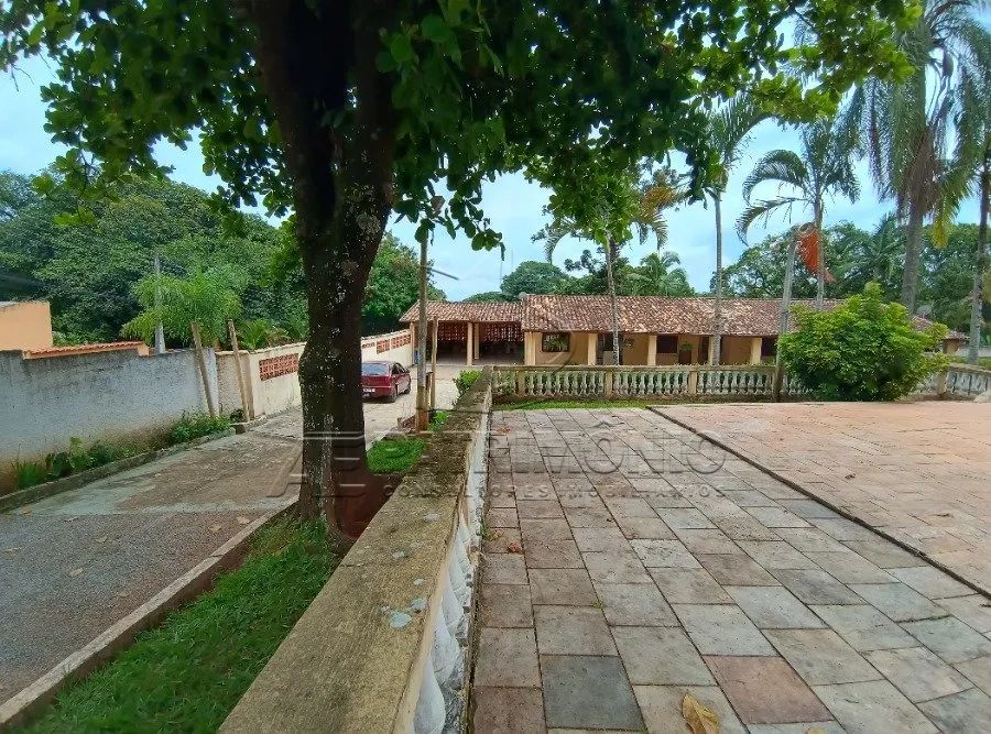 CHACARA 3 QUARTOS SENDO 1 SUITE ARAÇOIABINHA
